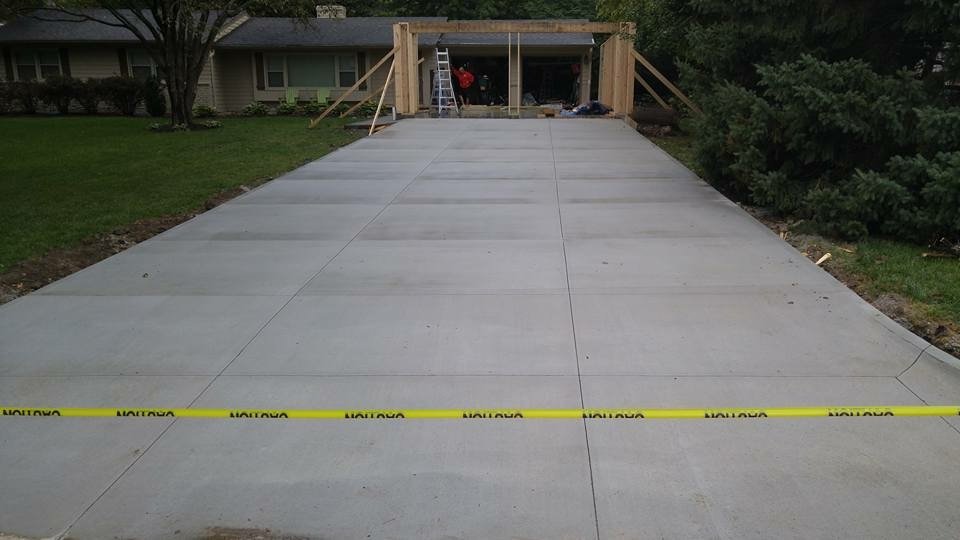 Concrete driveway and slab installation Dallas